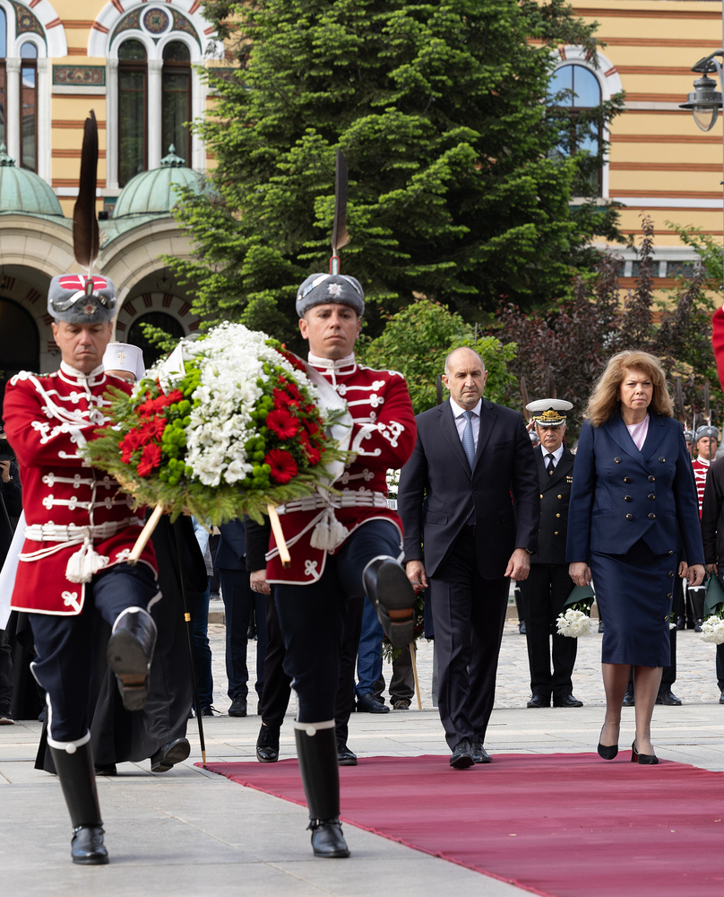 Румен Радев: На 9 май Европа трябва да си спомни, че обединението и просперитета станаха възможни заради изкореняване на съперничествата, омразата и споровете, довели до Втората световна война 