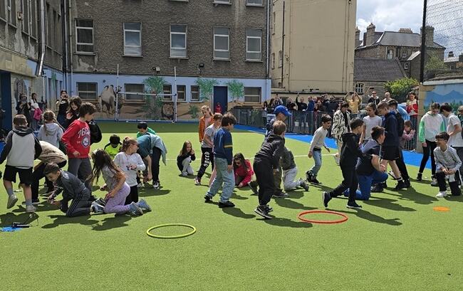 Спортни игри по случай Гергьовден бяха организирани в Българското училище „Райна Княгиня“ в Дъблин
