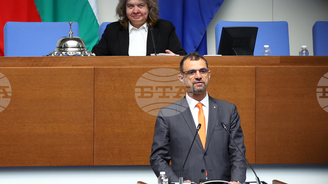 Bulgarian Lawyer-MP Denies Involvement in Citizenship Cases amid Citizenship Fraud Investigation