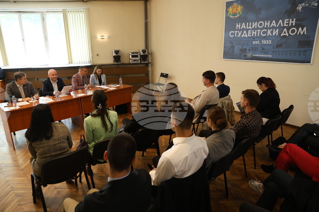 „Да обновим Европа: политици и граждани строят заедно бъдещето” - дискусия