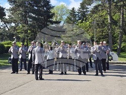 Добрич - Паметник на загиналите във Втората световна война - поклонение