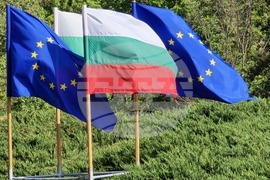 Добрич - Паметник на загиналите във Втората световна война - поклонение