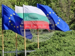 Добрич - Паметник на загиналите във Втората световна война - поклонение