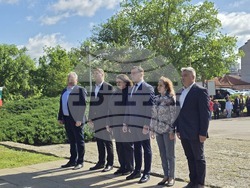 Добрич - Паметник на загиналите във Втората световна война - поклонение