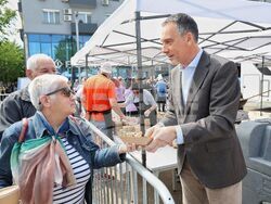 Бургас - Димитър Николов - Летен Никулден - пункт за раздаване на храна