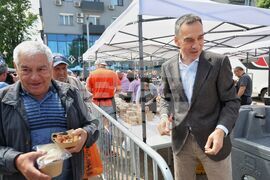 Бургас - Димитър Николов - Летен Никулден - пункт за раздаване на храна
