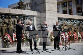 Бургас - 9 май - Паметник на съветската армия - чествания