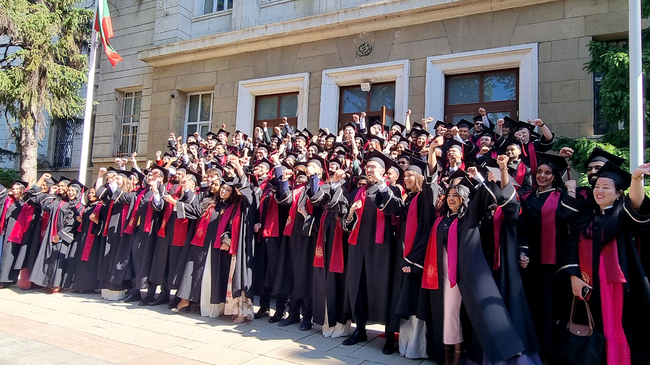 Over 1,300 Foreign Students Study at Medial University in Pleven