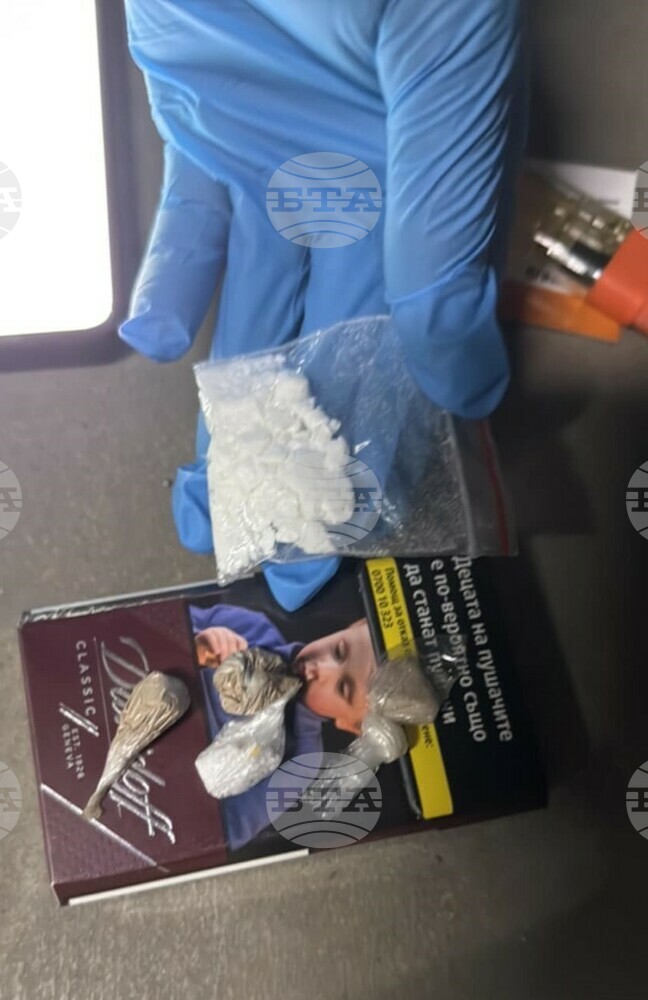 Четирима души са арестувани при спецакция на полицията срещу разпространението на наркотици в Русе