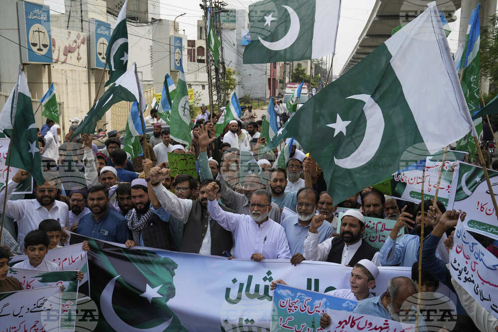 Pakistan India