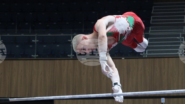 Българските състезатели по спортна гимнастика проведоха своята подиум тренировка преди началото на Световната купа в Осиек