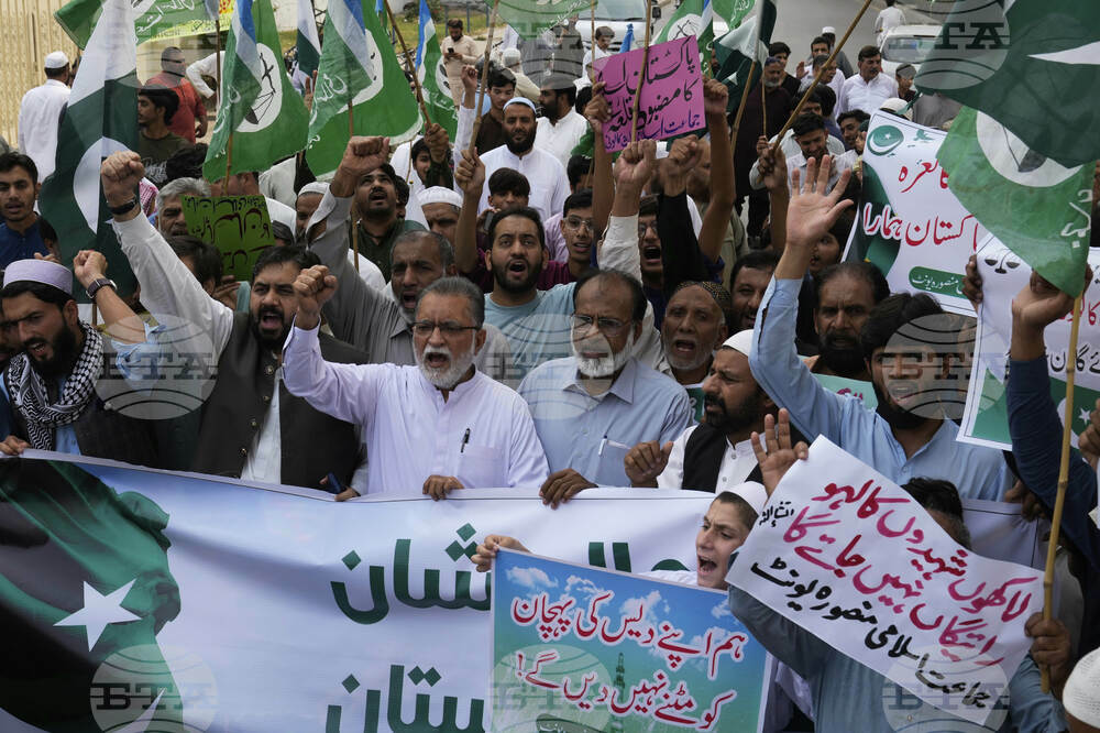 Pakistan India