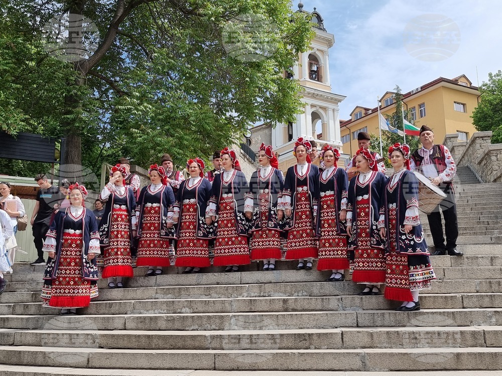 Кореспондент на БТА в Пловдив Таня Благова