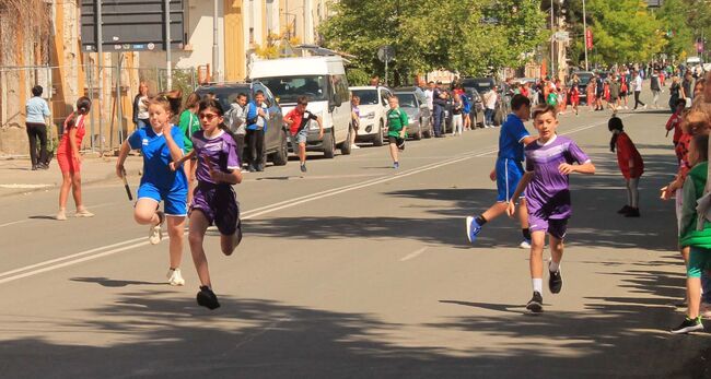 Финал с много настроение и спортен дух на празника „Пламъчета сини“ – Ловеч 2025