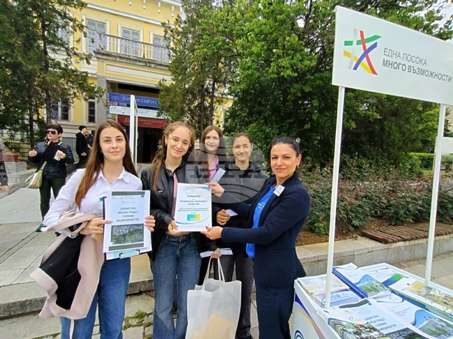 Ученици от Силистра изготвиха електронно издание за ползите от европейските фондове