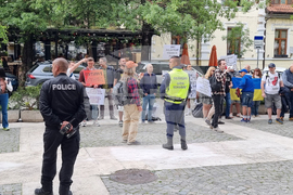 Протест пред Руския културно-информационен център