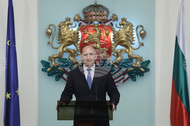 President Radev Congratulates Newly Elected President of Romania Nicusor Dan