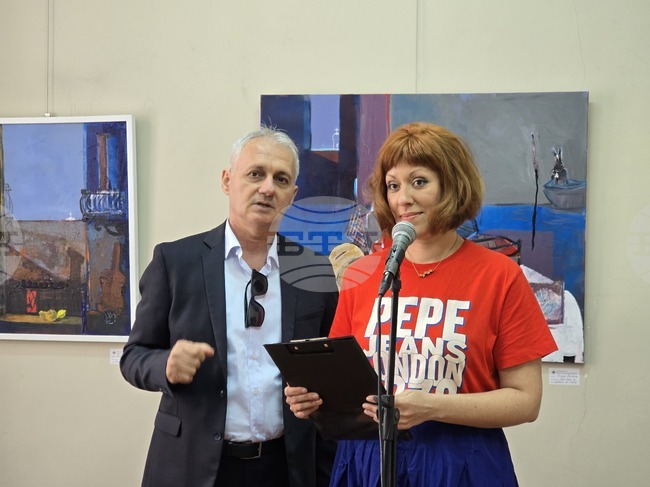 Художникът Илиян Ангелов представя изложба живопис в плевенския Арт център 2 – Къща на художниците 