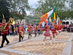 Троян - 45 години Представителен общински младежки духов оркестър с мажоретки
