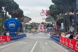 Албания - „Обиколката на Италия“ - състезание