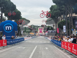 Албания - „Обиколката на Италия“ - състезание