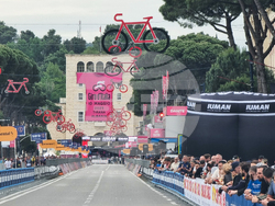 Албания - „Обиколката на Италия“ - състезание