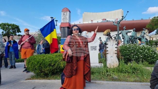 Румъния - Букурещ - Ден на Европа - мирно шествие