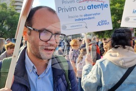 Румъния - Букурещ - Ден на Европа - мирно шествие