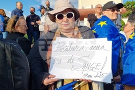 Румъния - Букурещ - Ден на Европа - мирно шествие