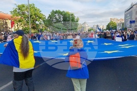 Румъния - Букурещ - Ден на Европа - мирно шествие