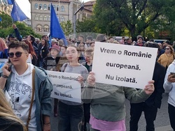 Румъния - Букурещ - Ден на Европа - мирно шествие