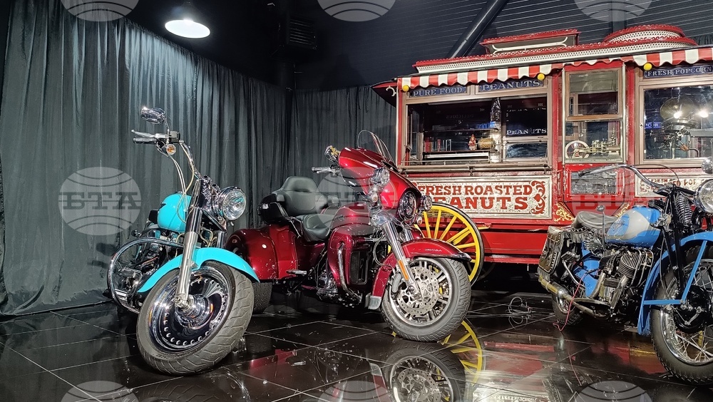 Румъния - Букурещ - автомобилна галерия „Цириак Колекшън“