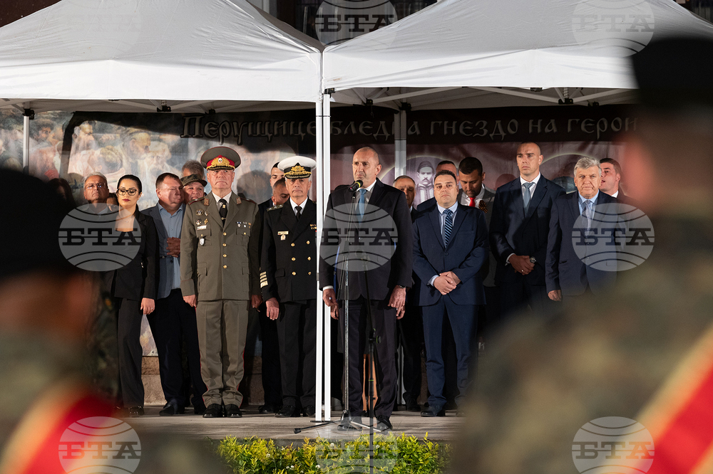 Държавният глава: Почитта към загиналите за България ни задължава не само да пазим чиста паметта им, но и да вложим на свой ред силите си в изграждането на свободна и правова държава