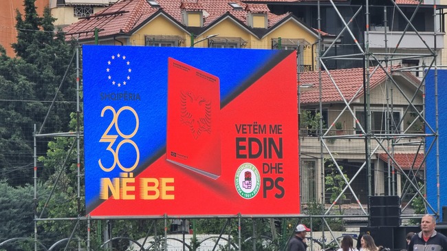 Parties in Albania Hold Closing Rallies ahead of Sunday’s Parliamentary Elections