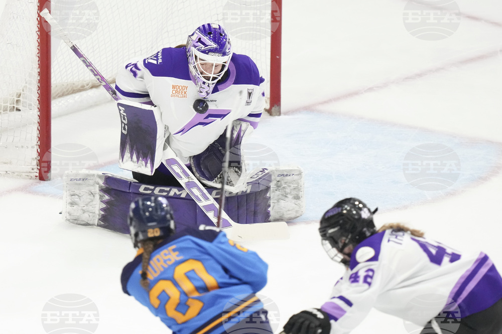 PWHL Frost Sceptres Hockey
