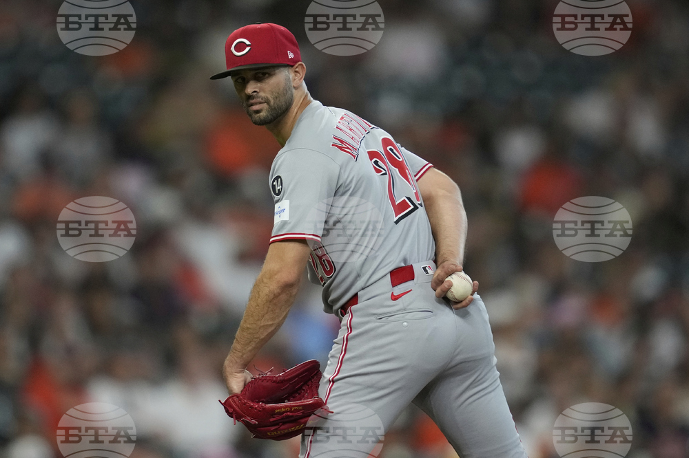 Reds Astros Baseball