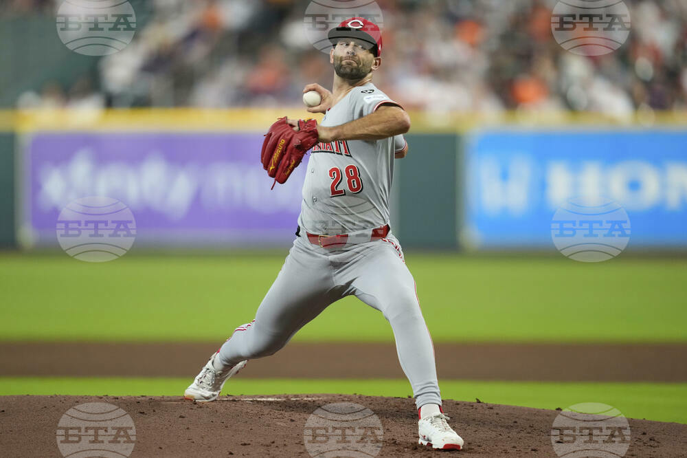 Reds Astros Baseball
