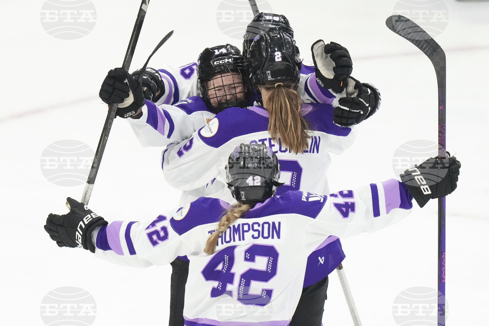 PWHL Frost Sceptres Hockey