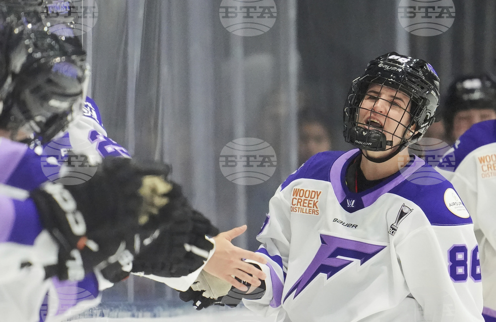 PWHL Frost Sceptres Hockey