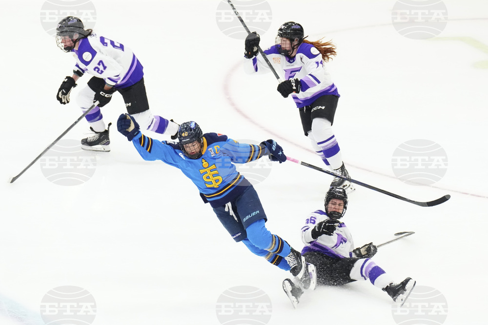 PWHL Frost Sceptres Hockey