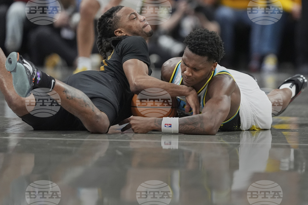APTOPIX Cavaliers Pacers Basketball