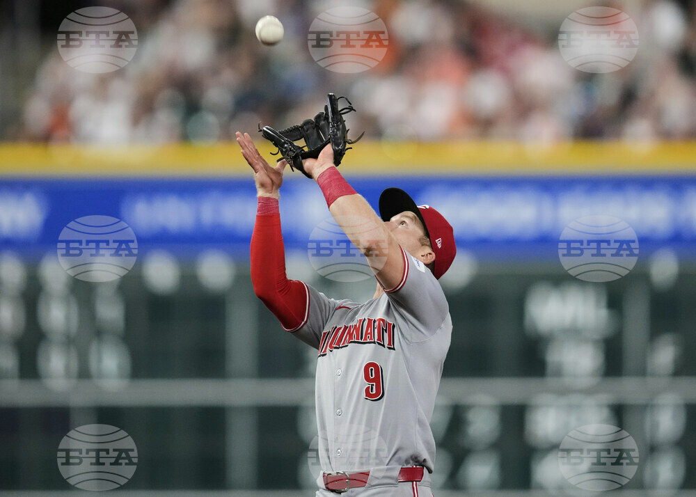 Reds Astros Baseball