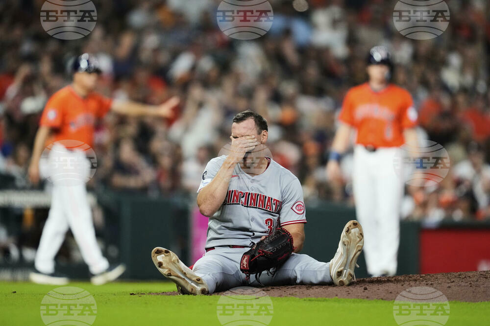 Reds Astros Baseball
