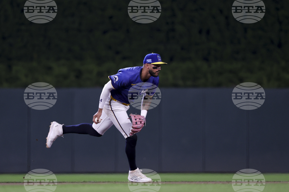Giants Twins Baseball