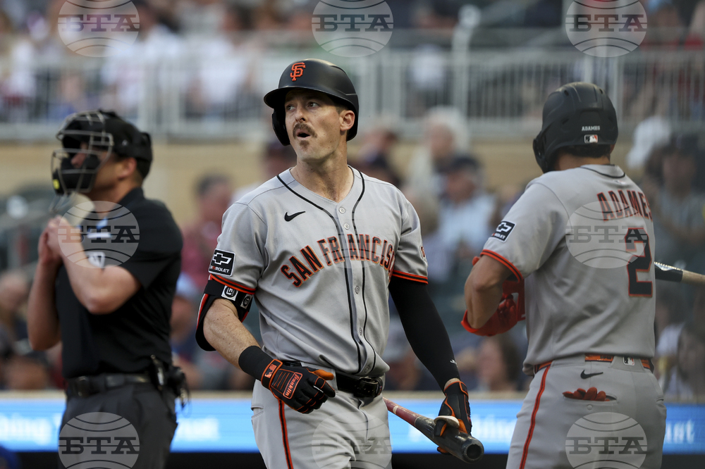 Giants Twins Baseball