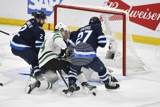 Уинипег изравни плейофната серия в НХЛ срещу Далас