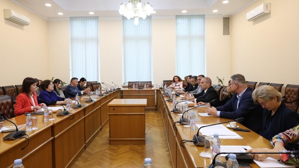 Общините имат важна роля за изпълнението и контрола на приетите от правителството мерки за повишаване на пътната безопасност, каза Гроздан Караджов