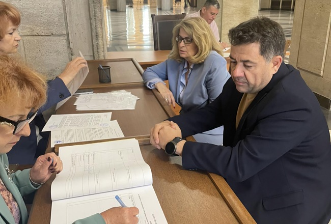 България Може се регистрира за изборите на 15 юни