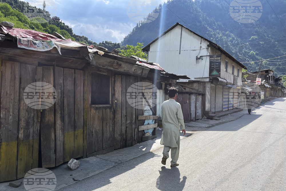 Pakistan India