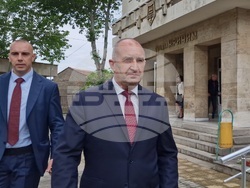 Кричим - Румен Радев - коментар